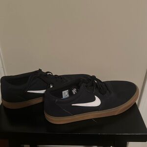 NIKE SB Chron 2 Skate Shoes. Size 12